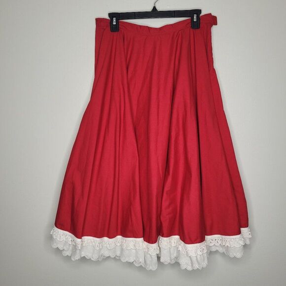 Dresses & Skirts - Vintage handmade red white lace trim full circle holiday skirt cute classic